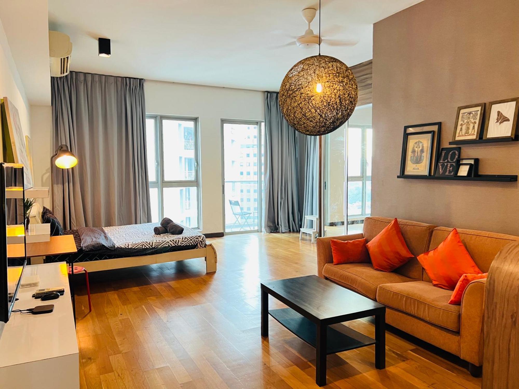 Regalia Spritz Empire Hostel Куала-Лумпур Экстерьер фото