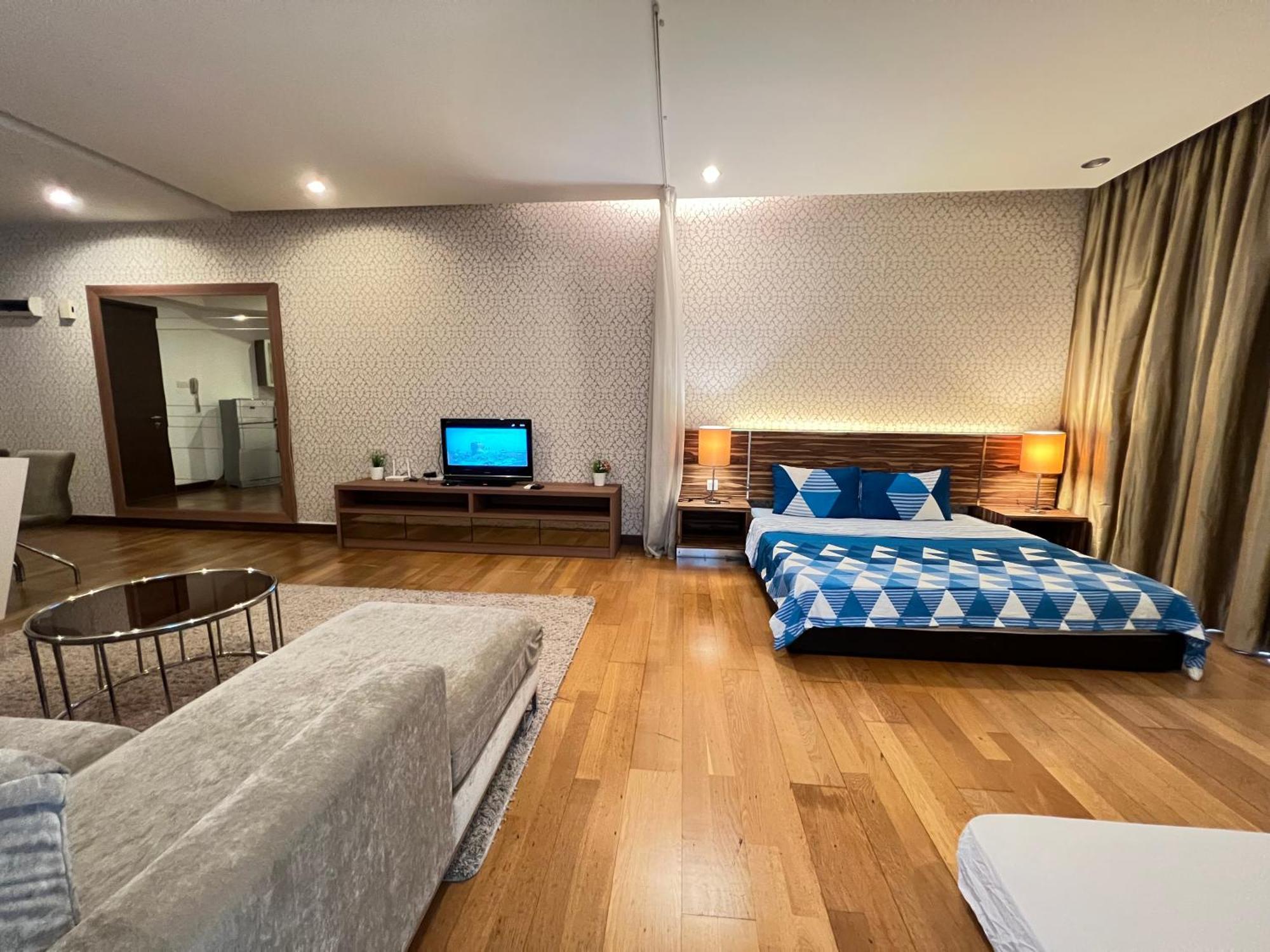 Regalia Spritz Empire Hostel Куала-Лумпур Экстерьер фото
