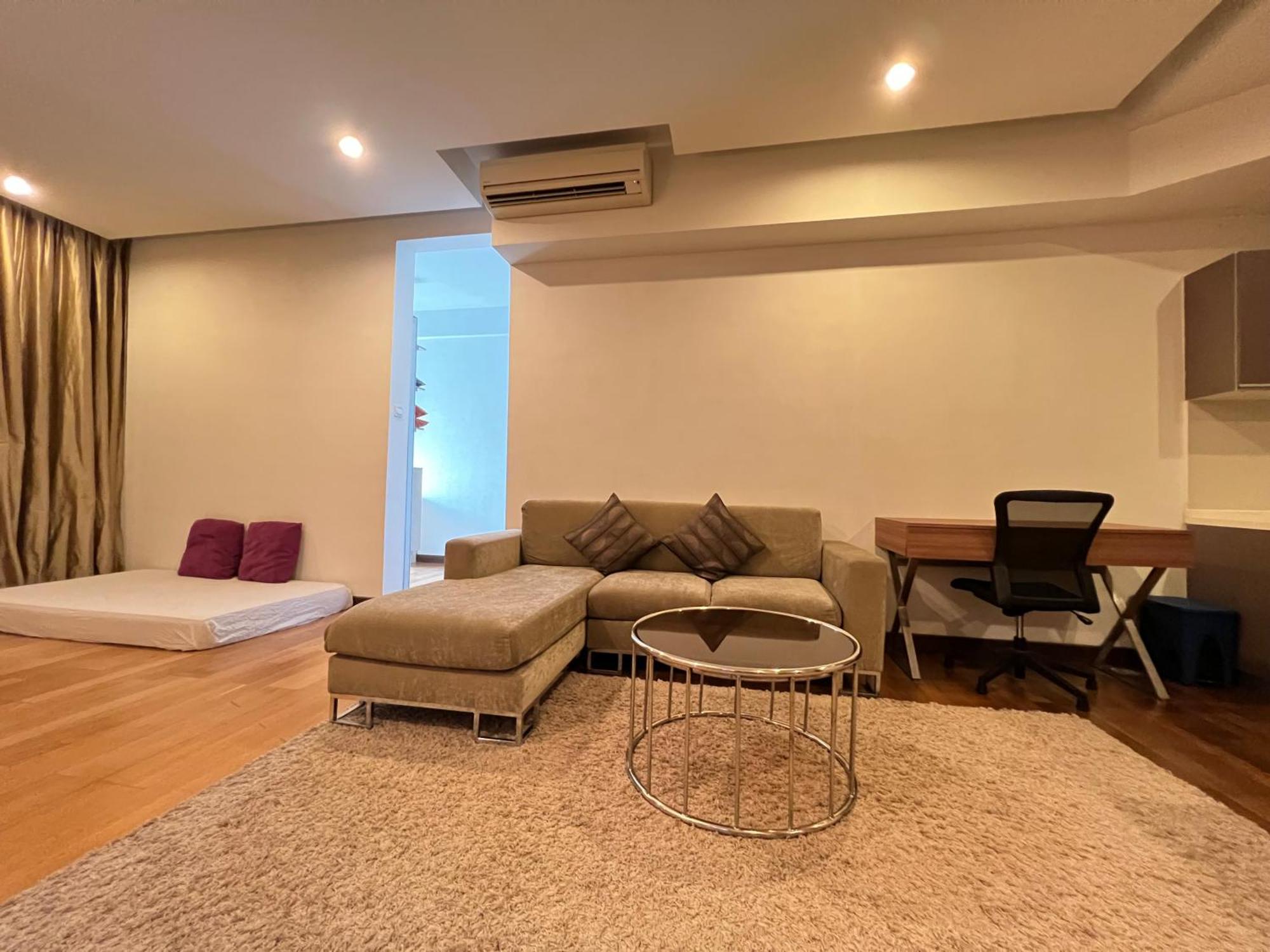 Regalia Spritz Empire Hostel Куала-Лумпур Экстерьер фото