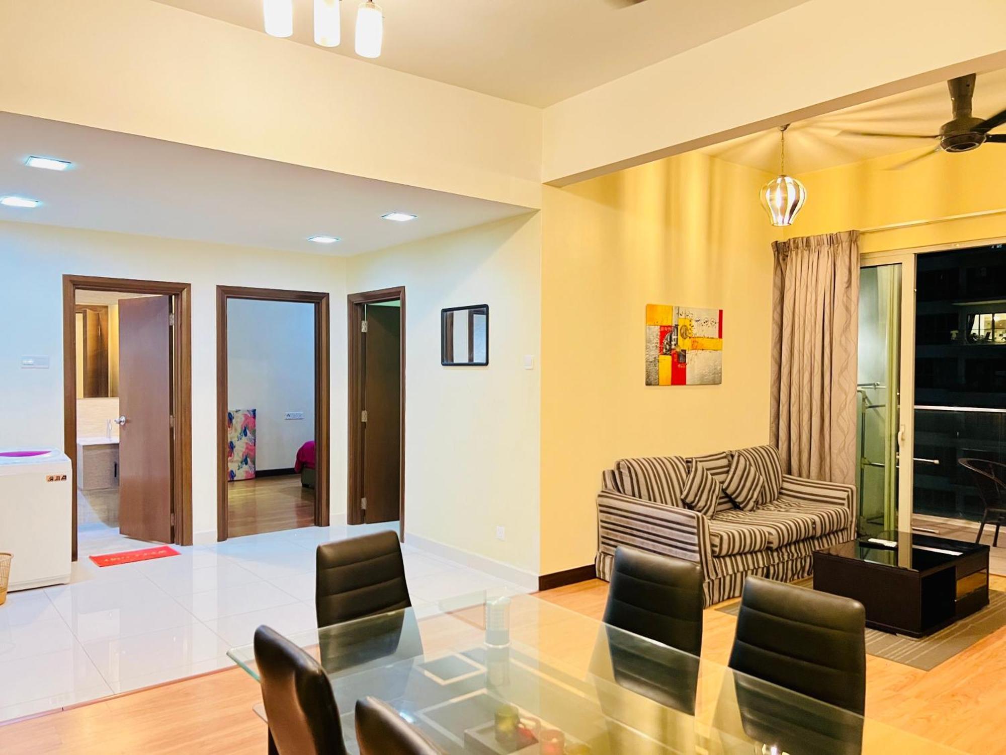 Regalia Spritz Empire Hostel Куала-Лумпур Экстерьер фото